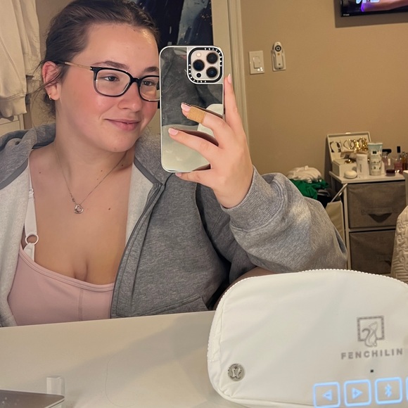 Meet your Posher, Ashley - Picture 1 of 1